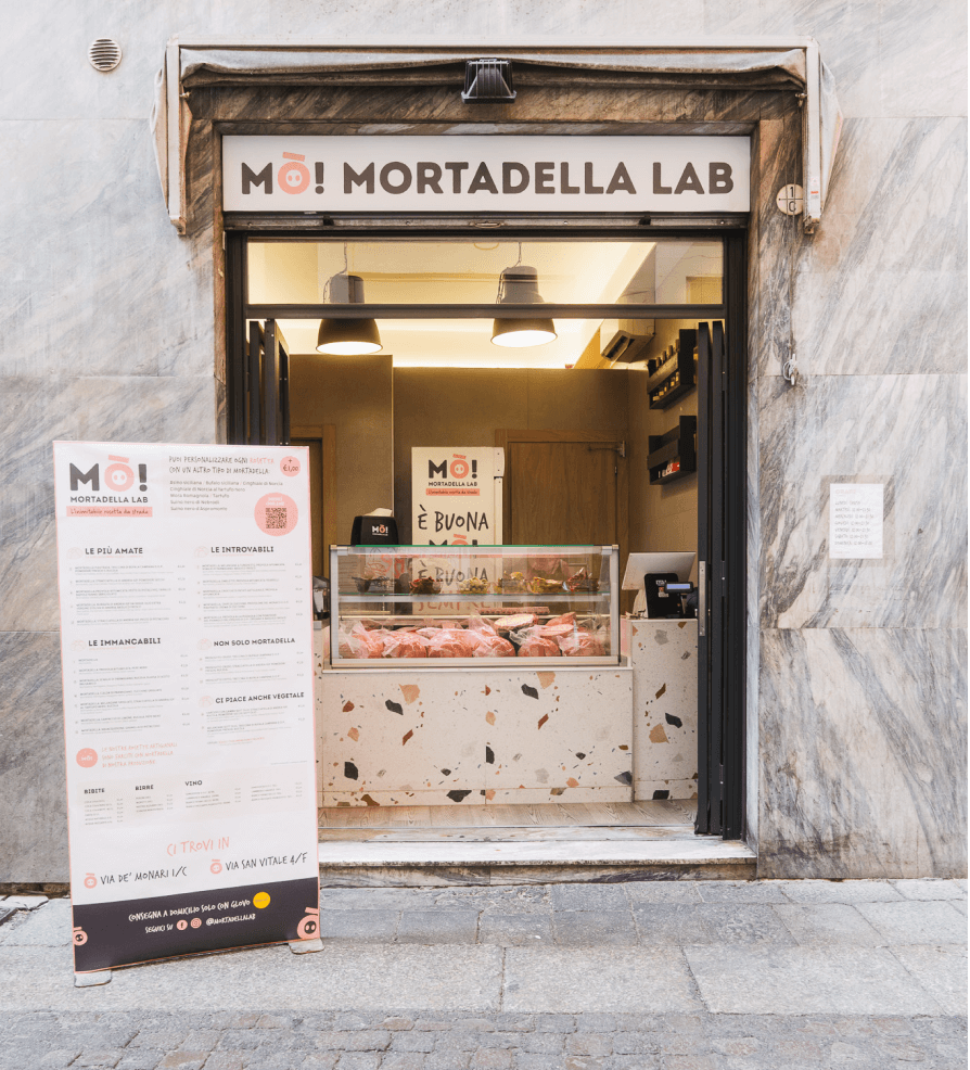 Foto dell'entrata del negozio di Via monari 1/c Bologna